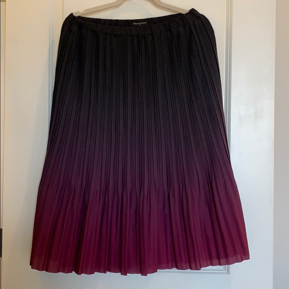 Banana Republic black purple pleated midi skirt